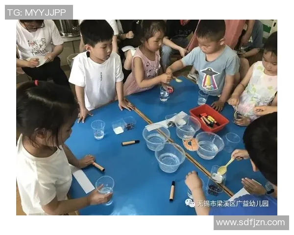 幼儿园足球节目精彩纷呈小小球员展现无限潜能与团队合作精神